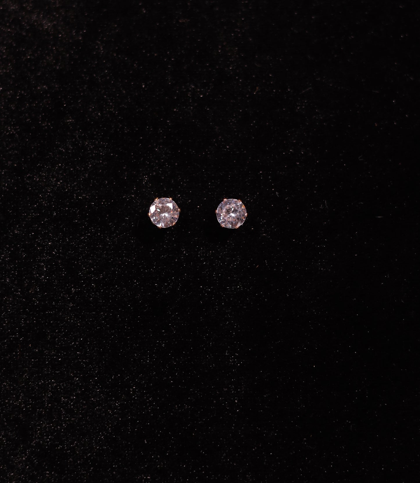 Stone Ear Tops