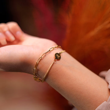 Elegant Golden Chain Bracelet